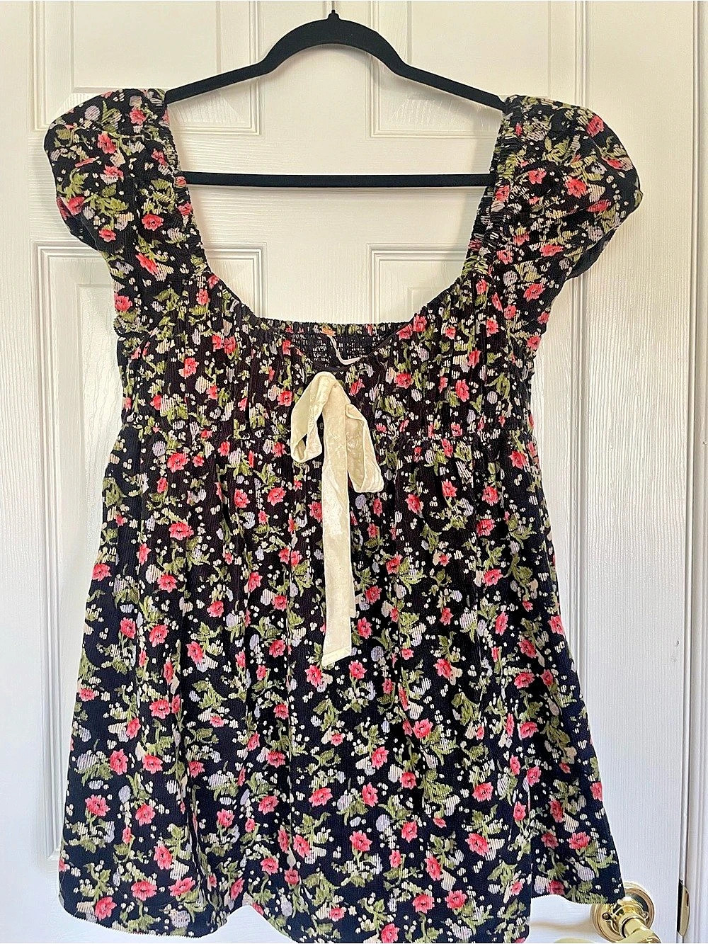 Free People Marie Velvet Open Back Top Floral Blouse in Black & Pink Medium